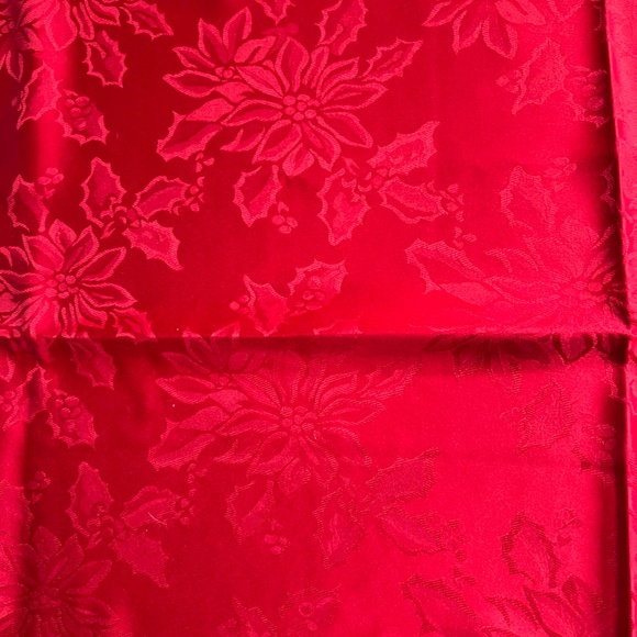 Festive Tablecloth 51"x 69" - Picture 2 of 5